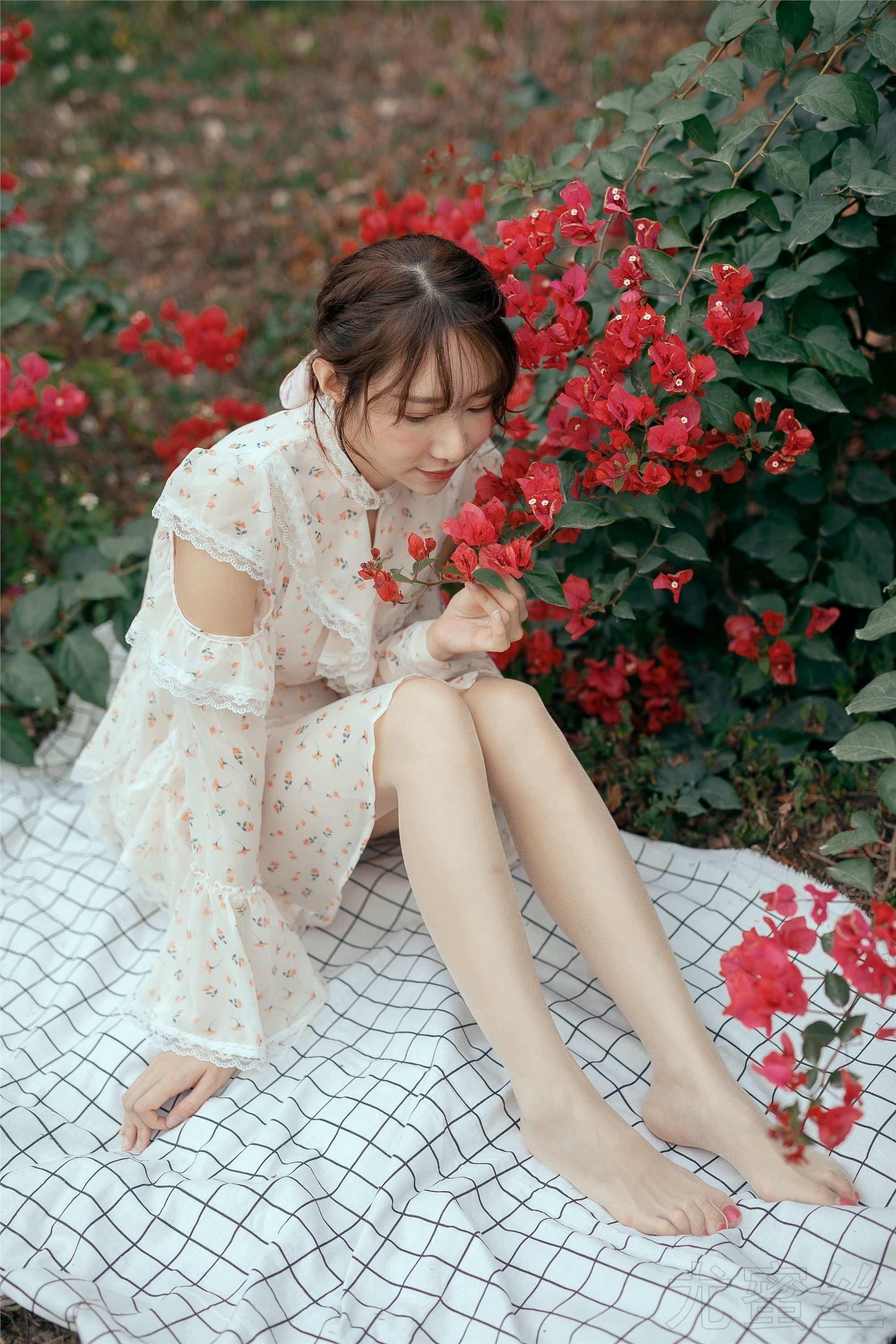 尤蜜丝 穿搭写真 NO.041